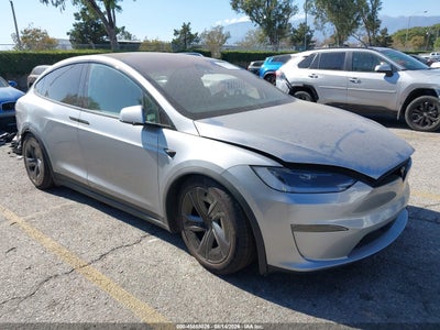 TESLA MODEL X