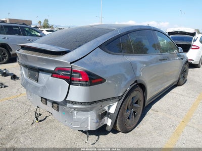 TESLA MODEL X