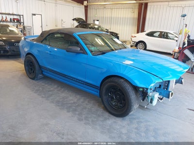 2013 FORD MUSTANG V6