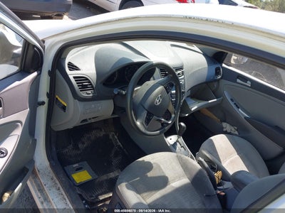 2015 HYUNDAI ACCENT 5