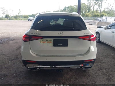 MERCEDES-BENZ GLC 300