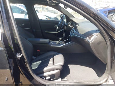 BMW 330I