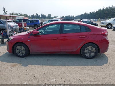 HYUNDAI IONIQ HYBRID