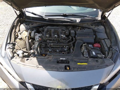 NISSAN MAXIMA