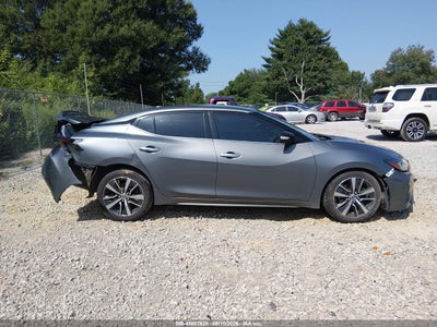 NISSAN MAXIMA
