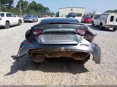 NISSAN MAXIMA