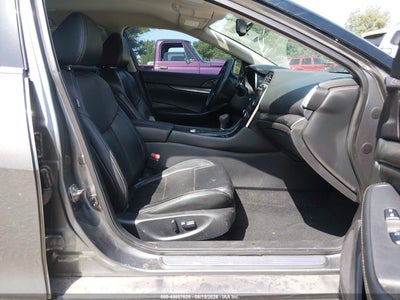 NISSAN MAXIMA