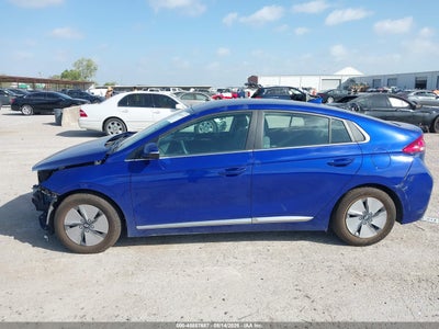 HYUNDAI IONIQ HYBRID