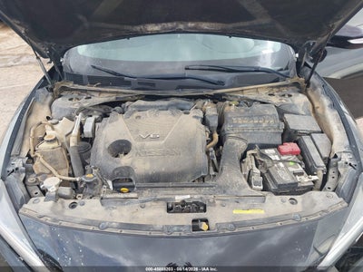 NISSAN MAXIMA