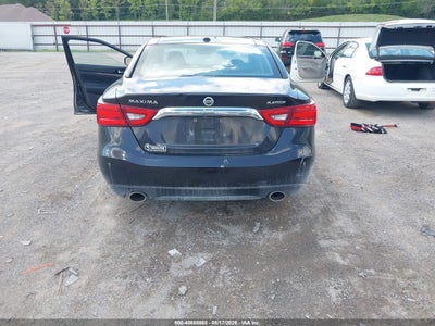 NISSAN MAXIMA