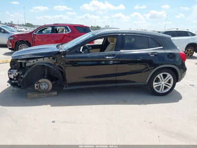 MERCEDES-BENZ GLA 250