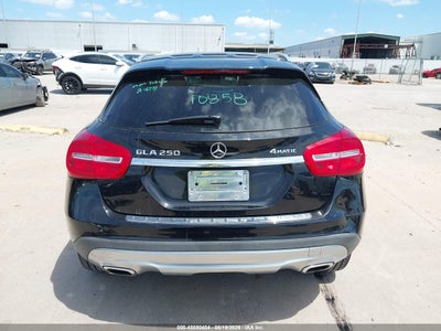 MERCEDES-BENZ GLA 250