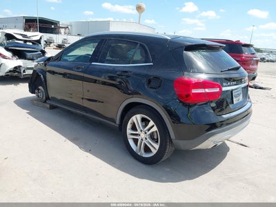 MERCEDES-BENZ GLA 250