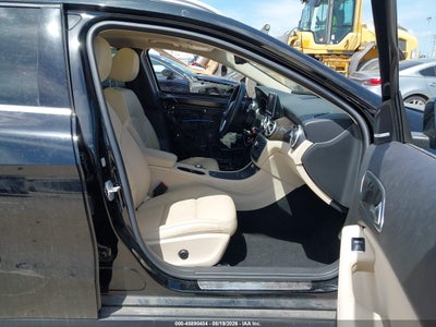 MERCEDES-BENZ GLA 250