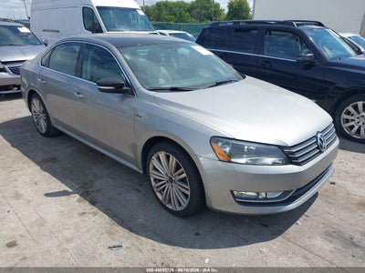 2014 VOLKSWAGEN PASSAT