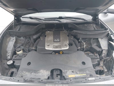 INFINITI QX70