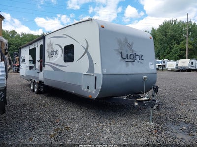2016 Highland Ridge Light Series M-282RK