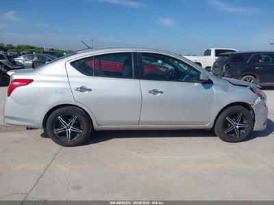 NISSAN VERSA