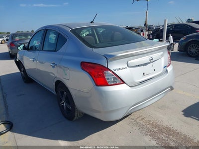 NISSAN VERSA