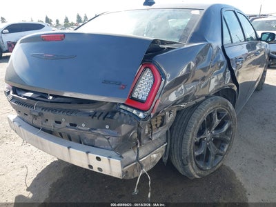 CHRYSLER 300