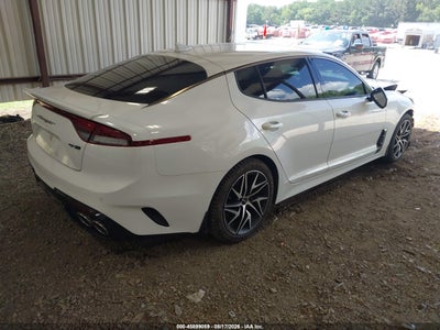 KIA STINGER
