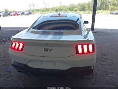 FORD MUSTANG