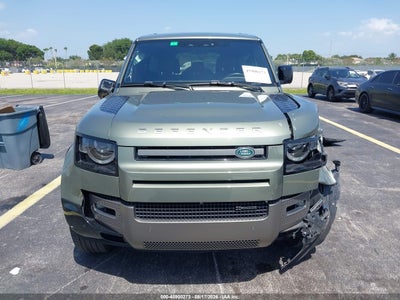 LAND ROVER DEFENDER