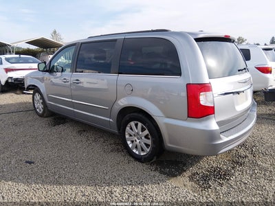 CHRYSLER TOWN & COUNTRY