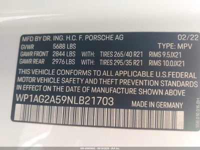 PORSCHE MACAN
