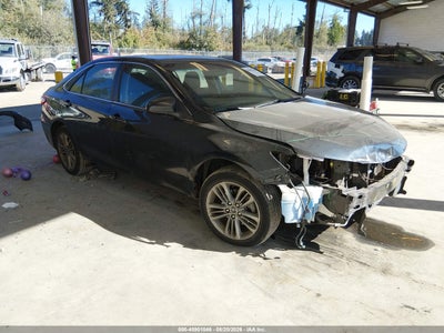 2015 TOYOTA CAMRY SE