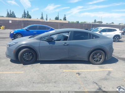 TOYOTA PRIUS PLUG-IN HYBRID