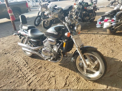 2002 Honda Vf750