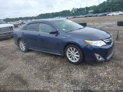 2014 Toyota Camry Hybrid XLE