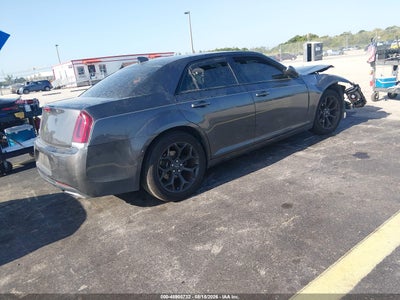CHRYSLER 300