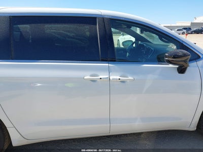 CHRYSLER PACIFICA