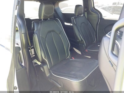 CHRYSLER PACIFICA