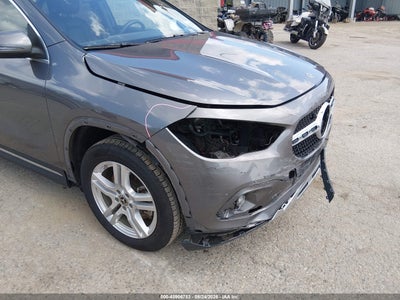 MERCEDES-BENZ GLA 250