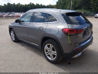 MERCEDES-BENZ GLA 250