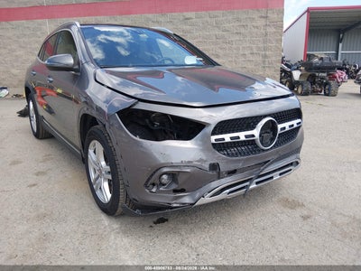 MERCEDES-BENZ GLA 250