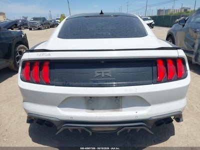 FORD MUSTANG