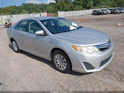 2014 Toyota Camry Hybrid
