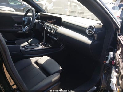 MERCEDES-BENZ CLA 250 COUPE