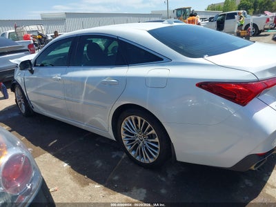 TOYOTA AVALON