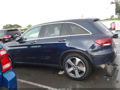MERCEDES-BENZ GLC 300