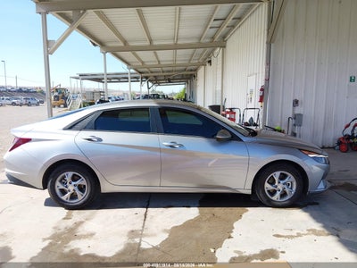 2021 HYUNDAI ELANTRA 13
