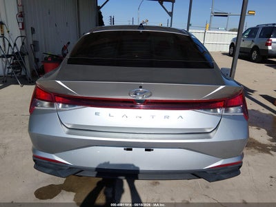 2021 HYUNDAI ELANTRA 16