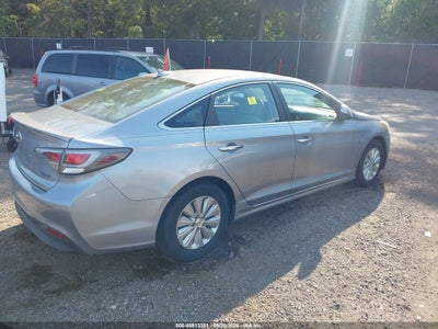 HYUNDAI SONATA HYBRID