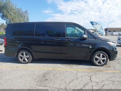 MERCEDES-BENZ METRIS