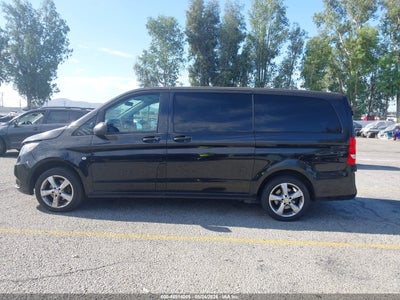 MERCEDES-BENZ METRIS