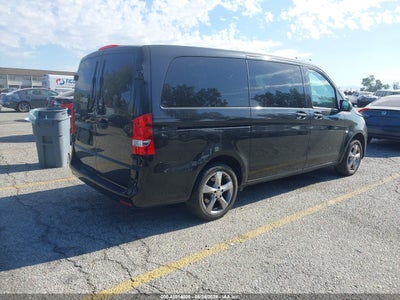 MERCEDES-BENZ METRIS